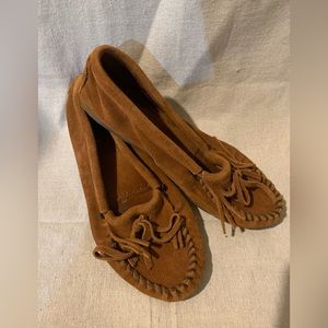 Women’s Minnetonka moccasins